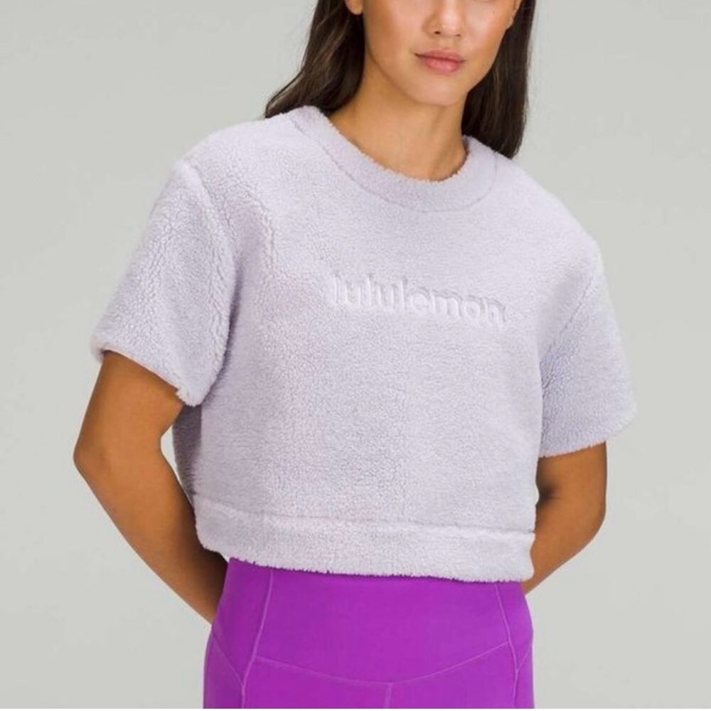 Lululemon Textured Fleece Embroidered Logo T-Shirt Faint Lavender Cropped Size 6